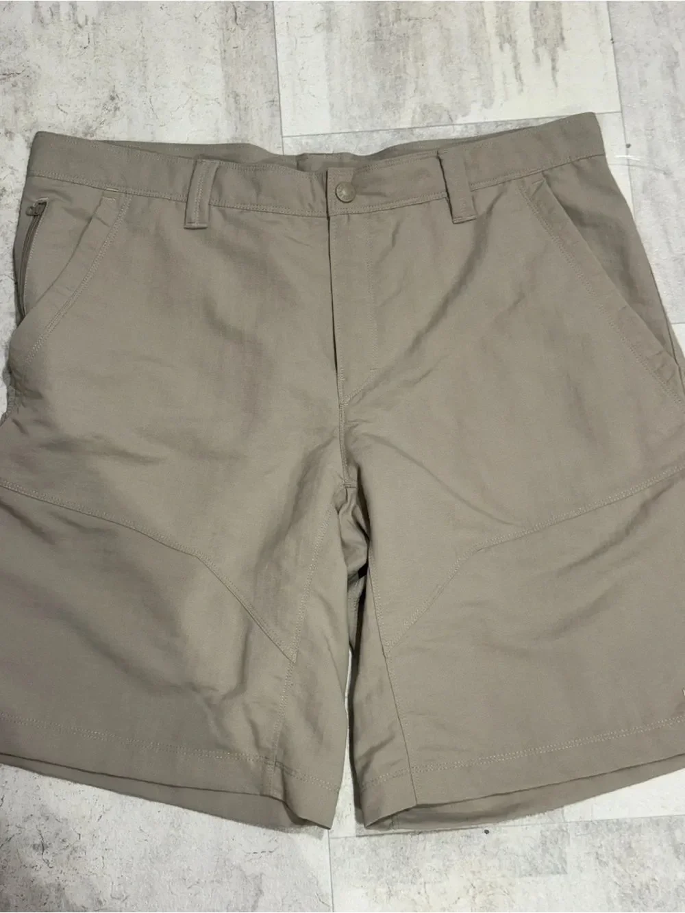 The North Face Khaki Field Cargo Shorts with Logo Tab